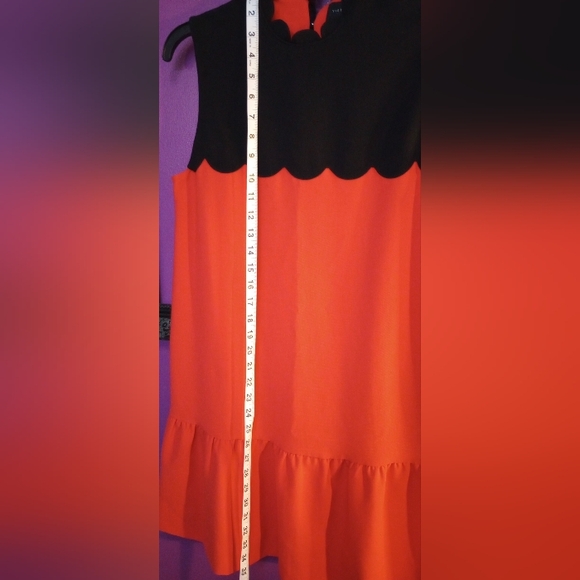 Victoria Beckham Orange and Black Scalloped neck Sleeveless Dress. Ruffle Bottom - Picture 6 of 10